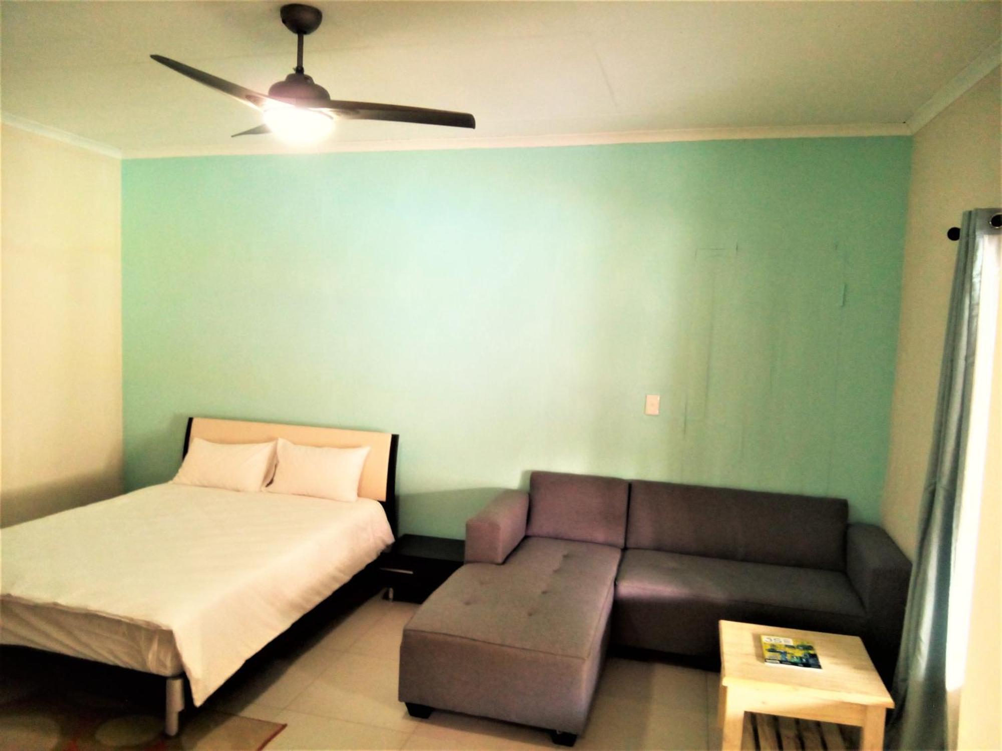 Afrikawisa At O.R. Tambo International Airport Bed & Breakfast เคมป์ตัน พาร์ค ห้อง รูปภาพ